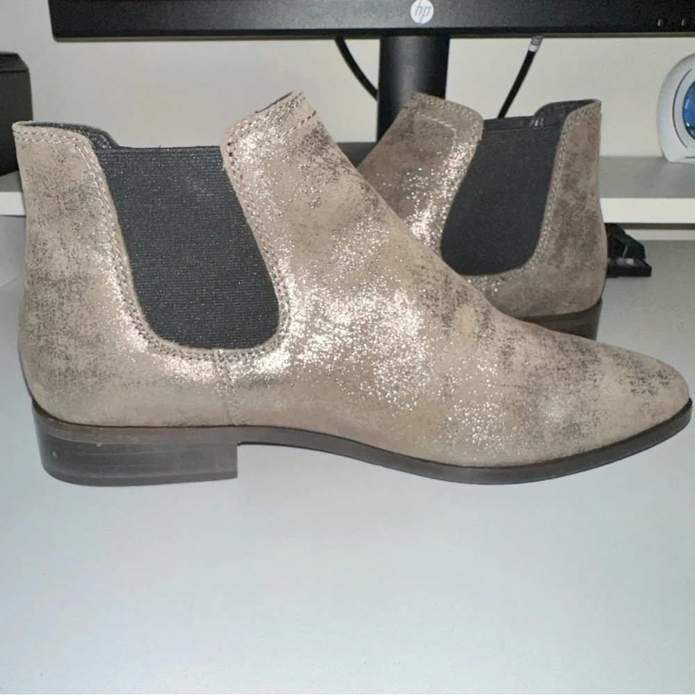 Chelsea Crew Black Label Dapper Shimmer Slip On Boots | Size 38